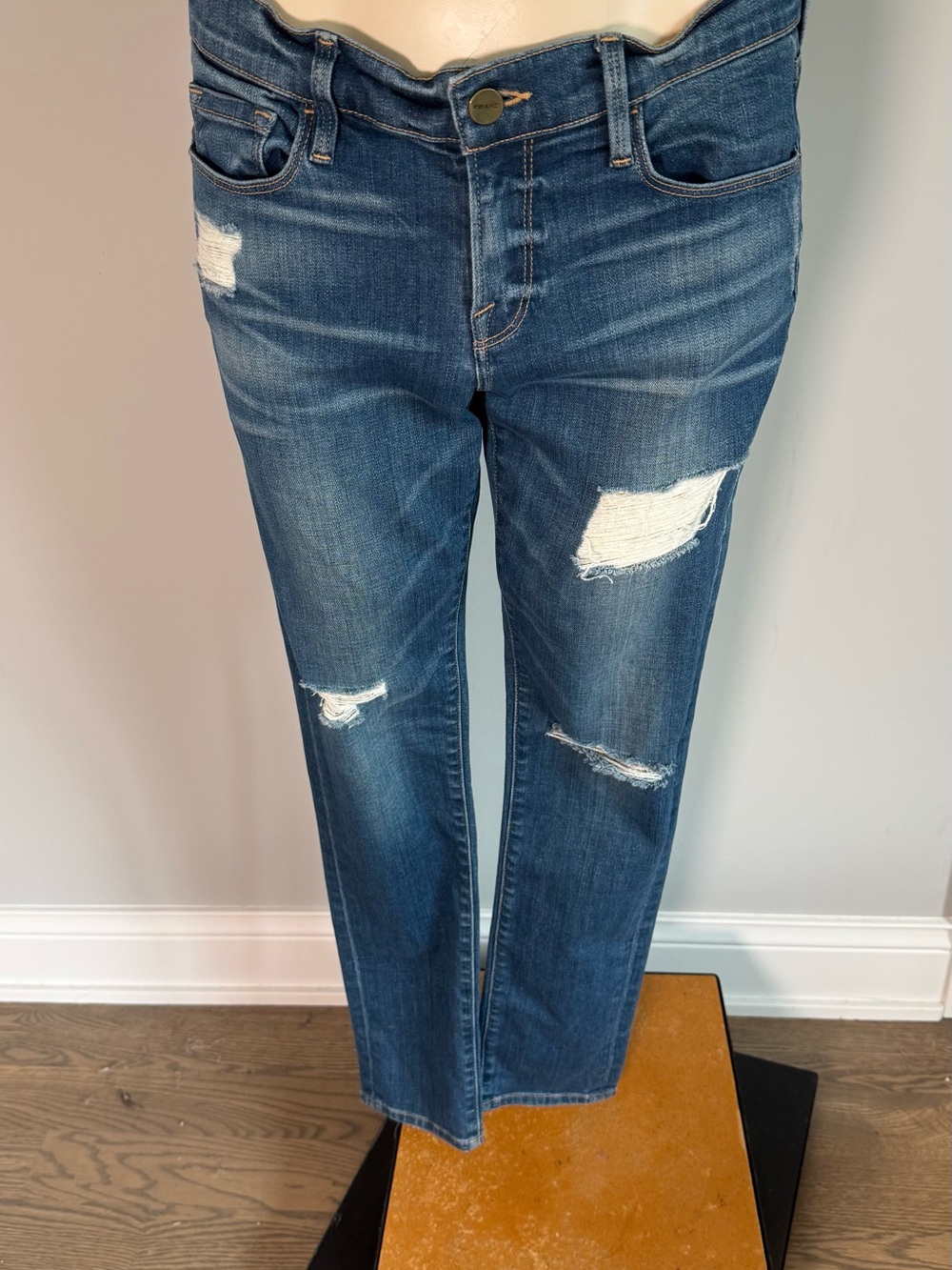 Frame Denim Skinny Distressed Dark Blue Jeans